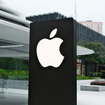 Apple logo outside of an Apple store.