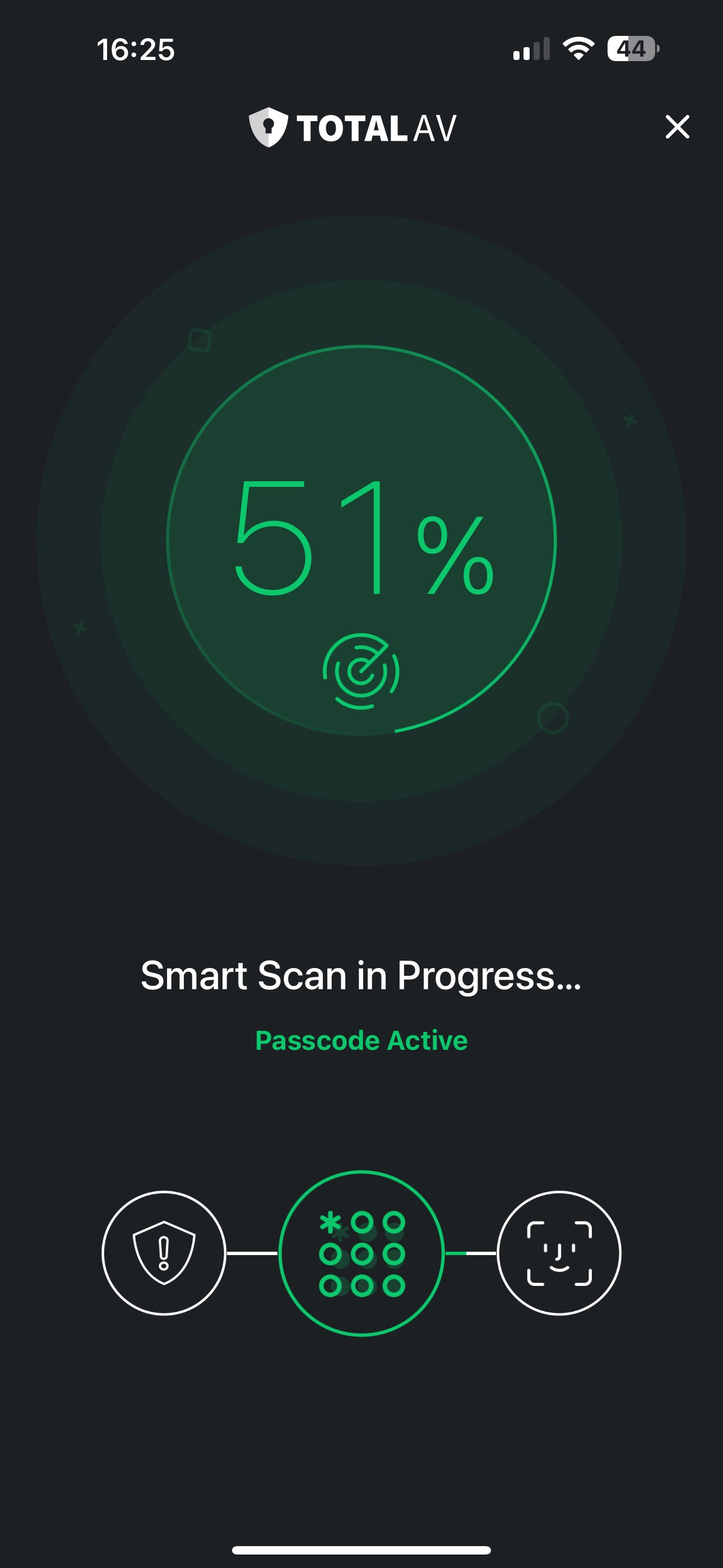 TotalAV Mobile Security Smart Scan in progress