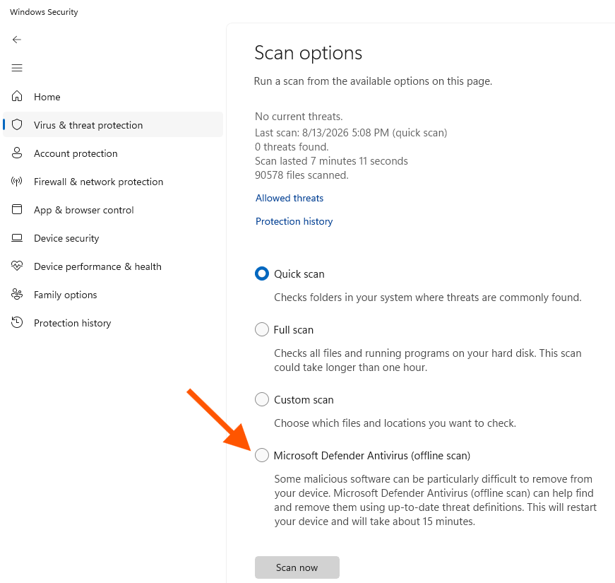 Windows Security Scan options tab with an arrow pointing to Microsoft Defender Antivirus (offline scan)
